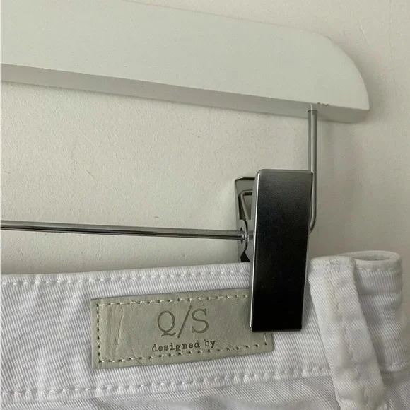 Q/S Designed by s.Oliver Catie Slim Fit White Jeans Size 10 L32 - Picture 5 of 7